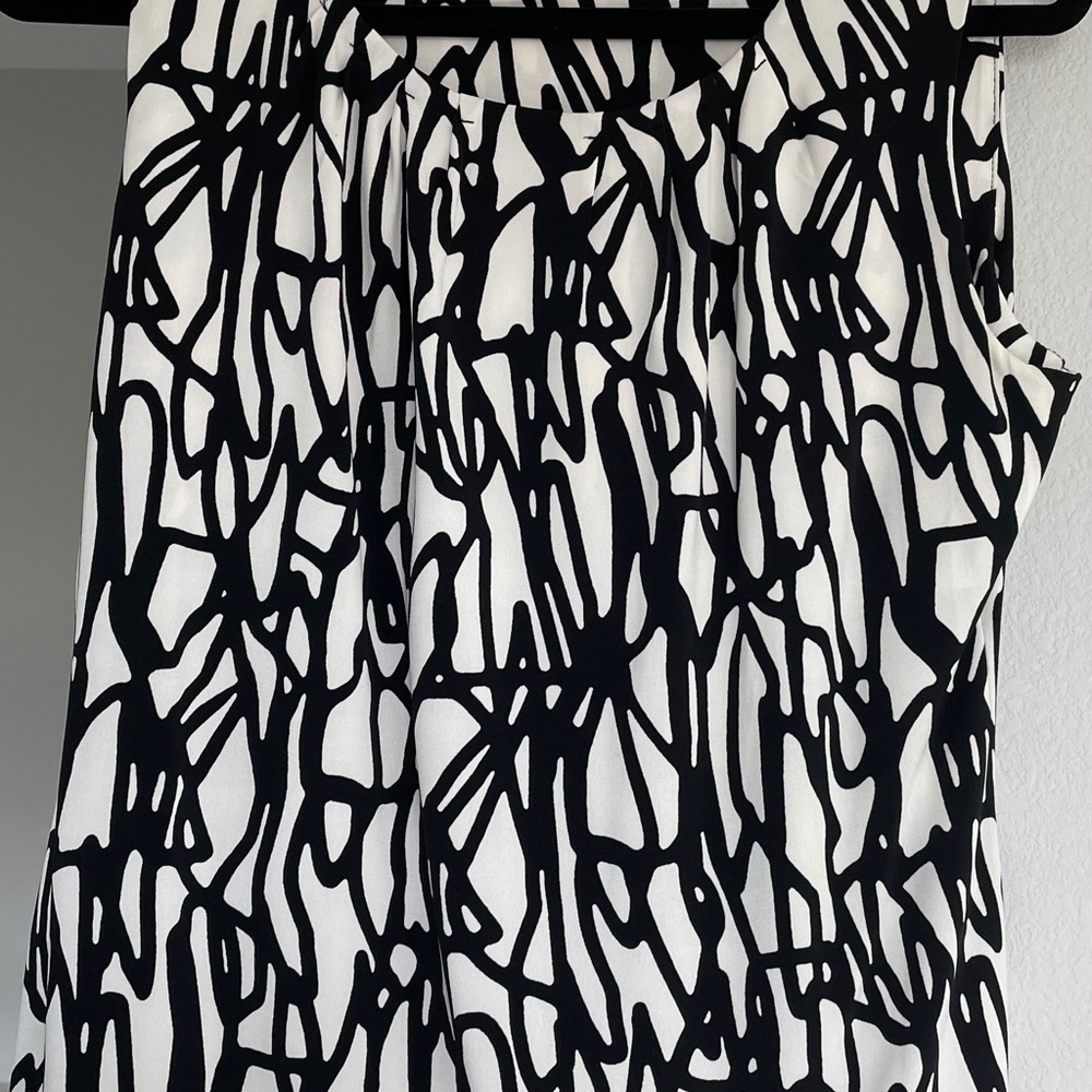 Calvin Klein Black and White blouse